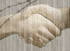 handshake-584105__180
