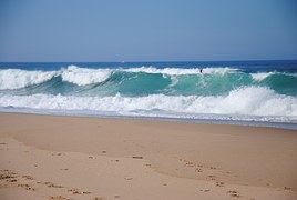 surfer-in-portugal-1362849__180