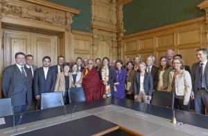 BERN 16.04.2013 - Offizieller Besuch H.H. the Dalai Lama, Friedensnobelpreistrger, im Bundeshaus. Photo by Batrice Devnes